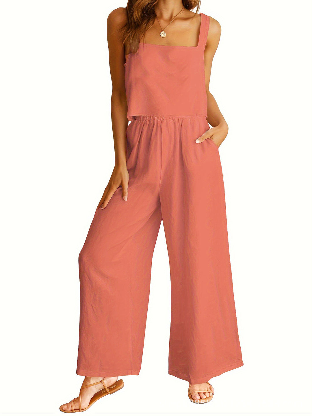 Casual women's jumpsuit with wide leg and practical pockets Lune London