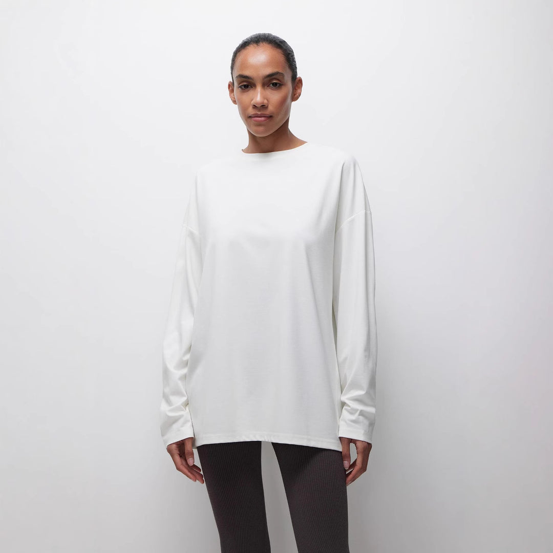 Casual jersey T-shirt for women with wide sleeves and a round neckline Lune London