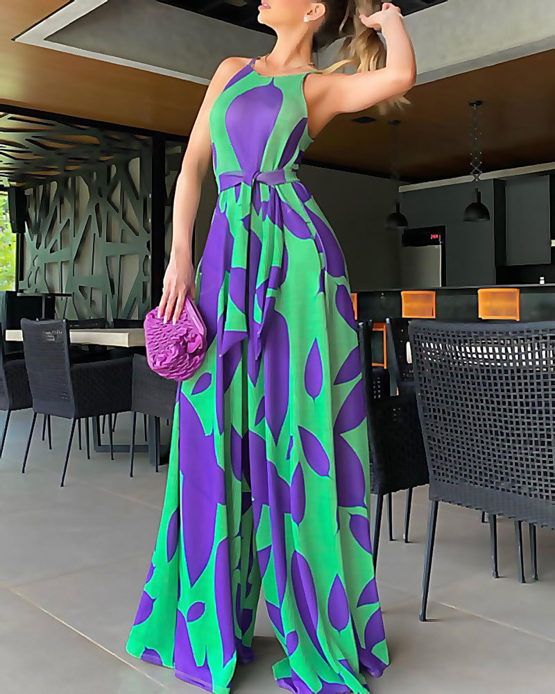 Women's maxi dress with floral pattern and belted waist