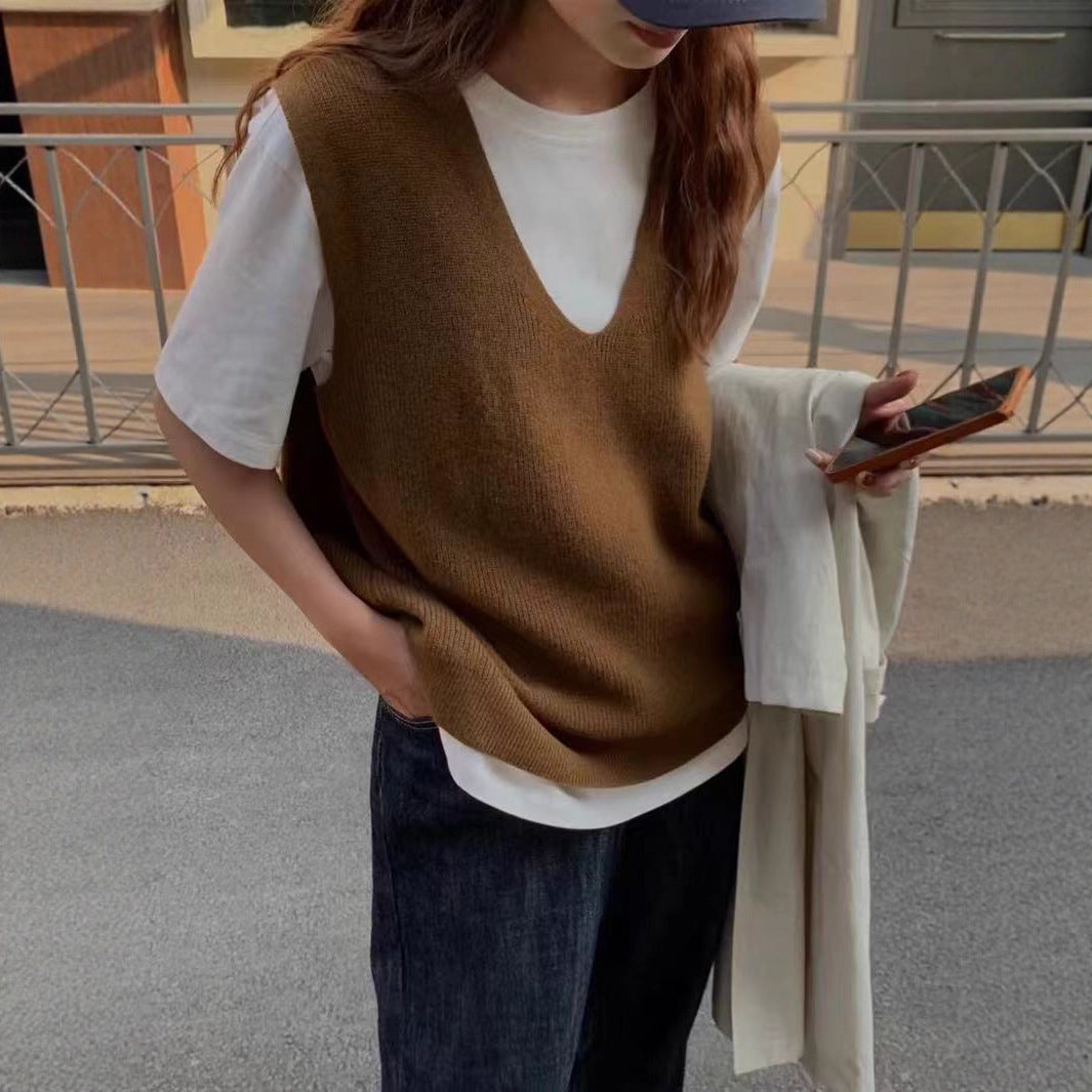 Pull stylé pour femme avec col en V et coupe ample Chic & Stil