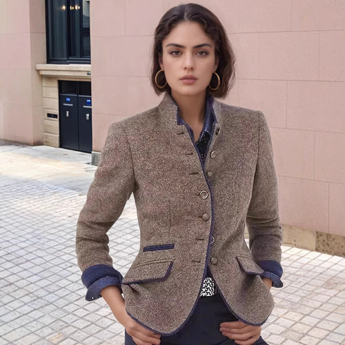 Elegant blazer jacket for women with button placket and practical pockets Lune London