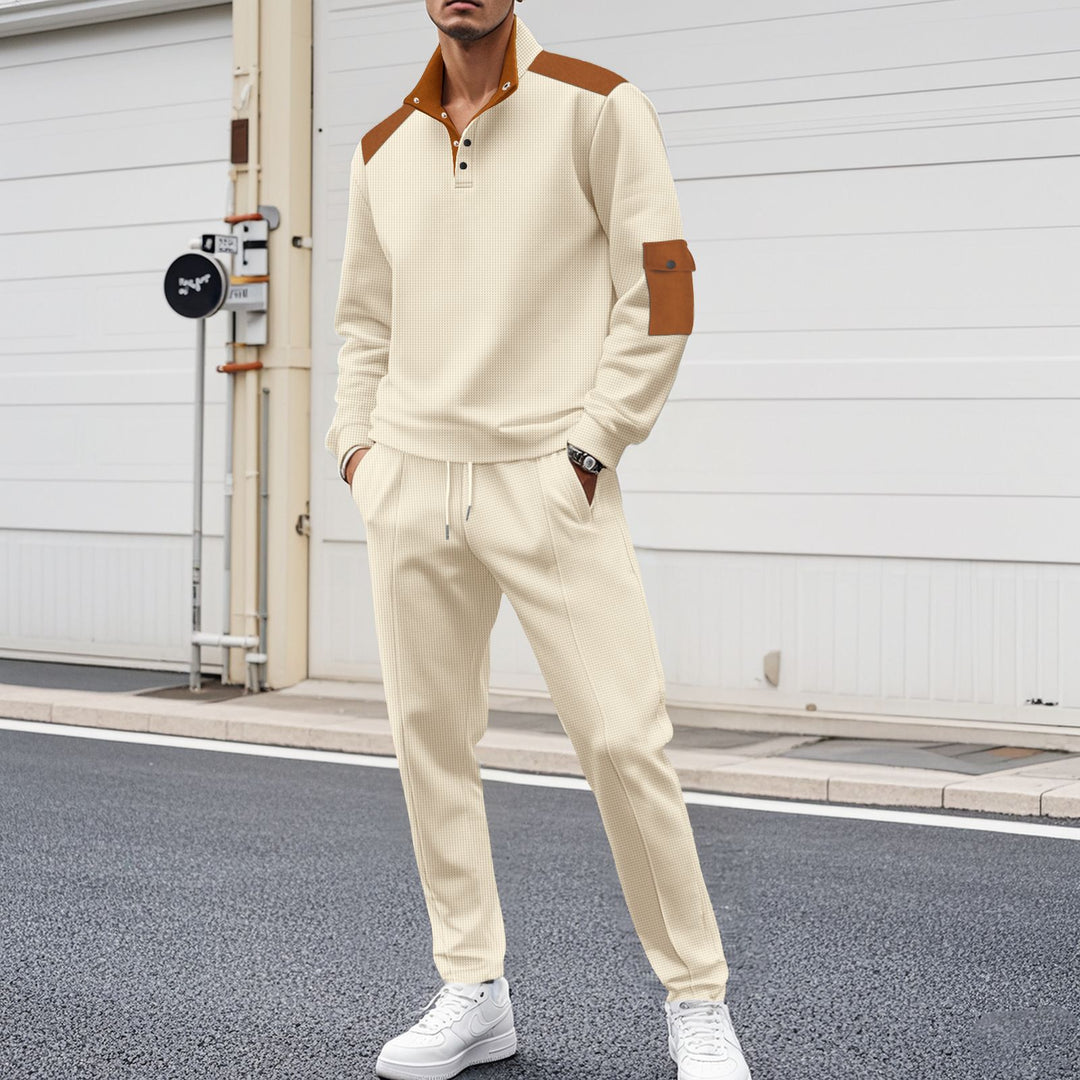 Men's sports set with trendy accents and structured treatment Lune London