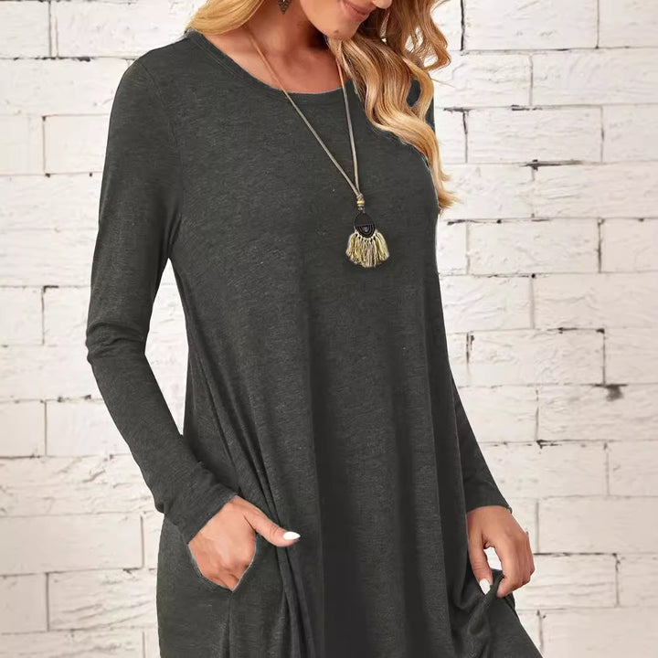 Casual maxi dress for women with practical pockets and loose fit Lune London