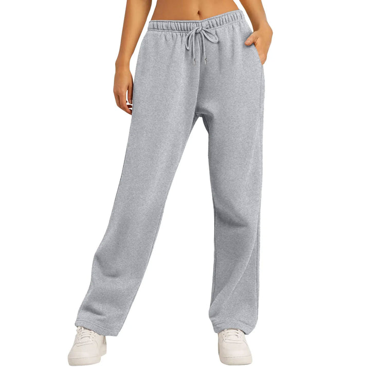 Casual women's jogger pants with elastic waistband and practical side pockets Lune London