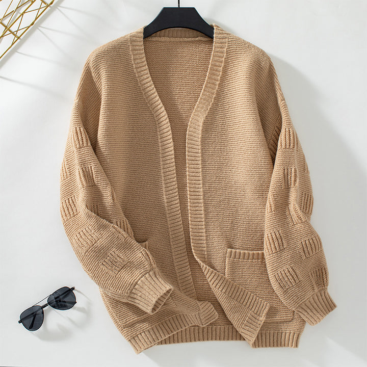 Women’s oversized cardigan with pockets and structured sleeves Lune London