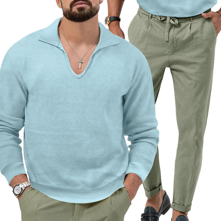 Comfortable pullover for men with V-neck and elegant pants combination Lune London