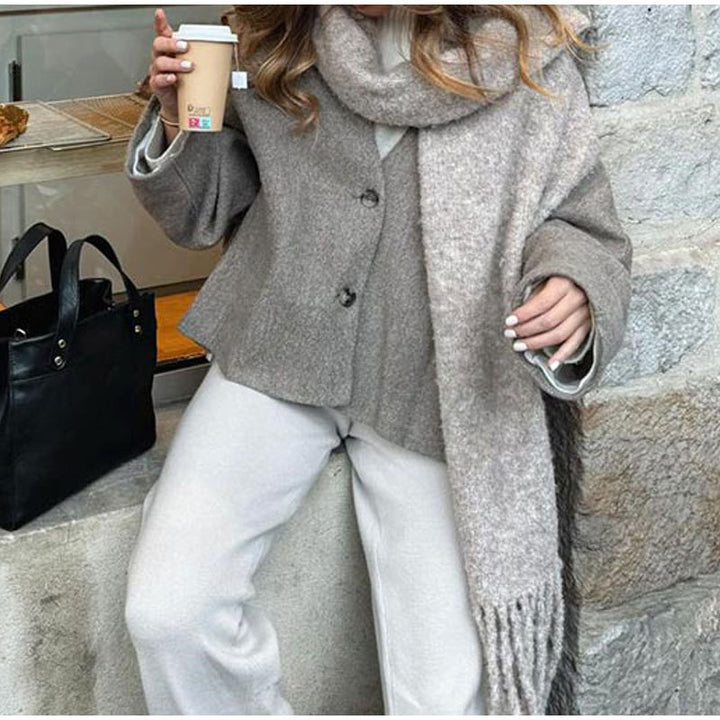 Oversized wool jacket for women with practical pockets Lune London