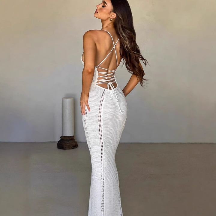 Ladies Elegant Maxi Dress with refined ribbed design and deep V-neck Lune London