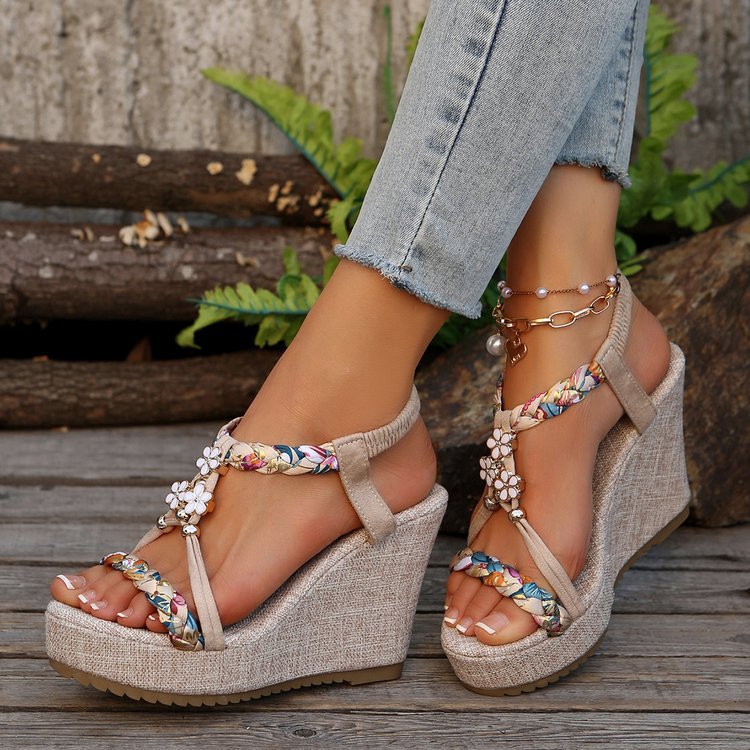 Wedge sandals for women with floral detail and non-slip sole Lune London