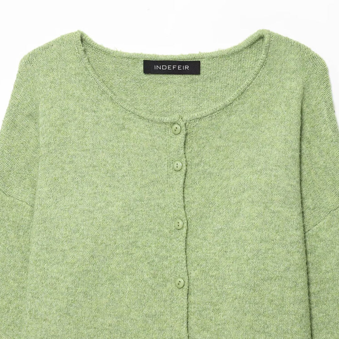 Women's comfortable cardigan with button closure and relaxed fit Lune London
