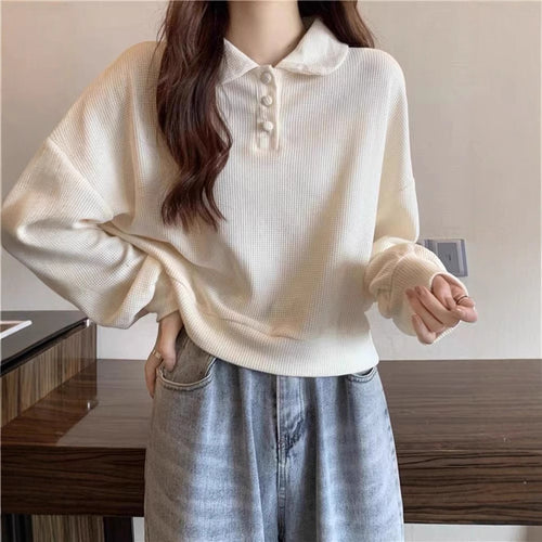 Pull polo décontracté pour femmes avec détails de boutons Chic & Stil
