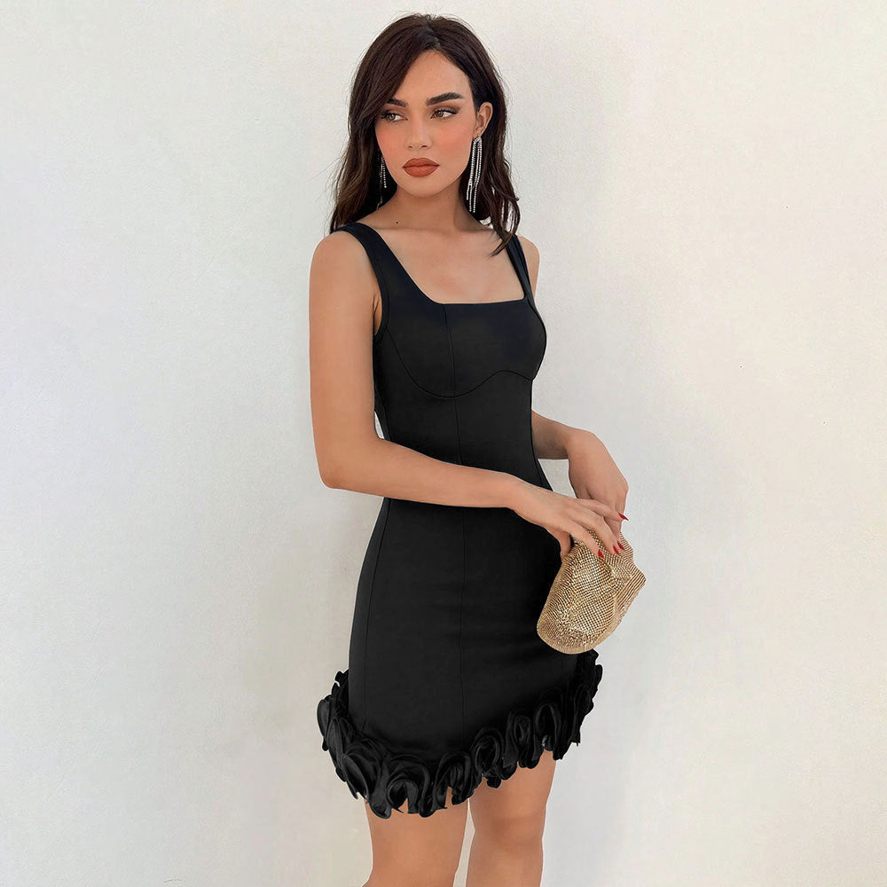 Robe de cocktail moulante pour femmes avec décoration élégante en volants Chic & Stil