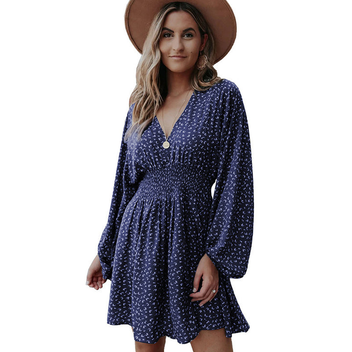 Timeless dress for women with gathers Chic und Stil