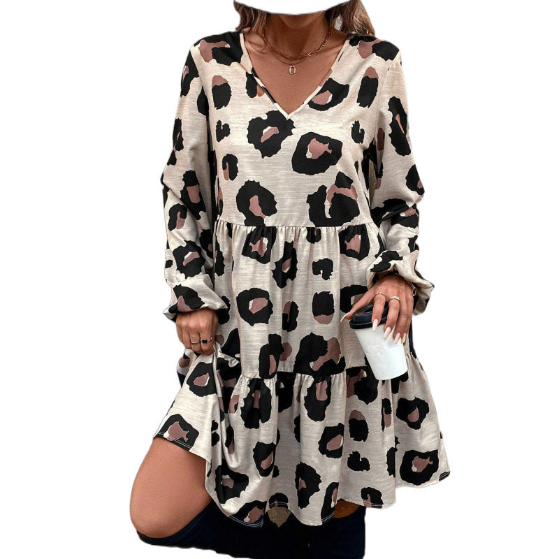 Casual leopard print women's dress with voluminous sleeves and a flowy cut Lune London