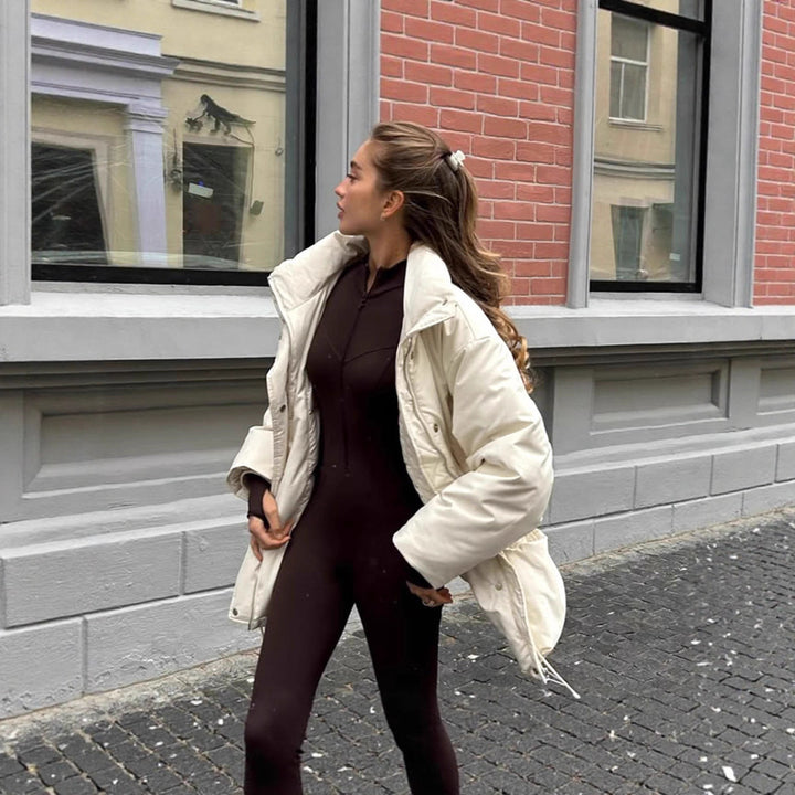 Doudoune d'hiver pour femmes avec col haut et ceinture à taille réglable Chic & Stil