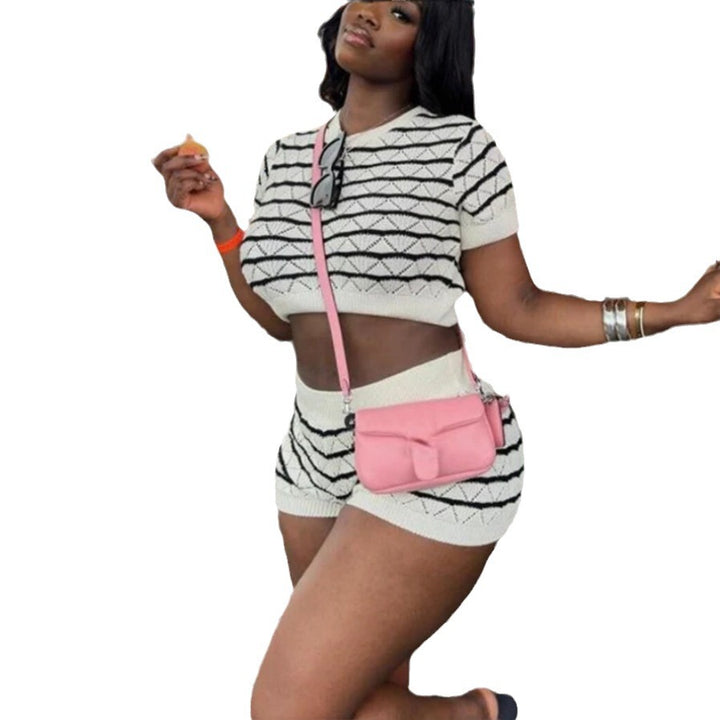 Women Stylish Short Sleeve Crop Top and Shorts Set with Refined Pattern Lune London