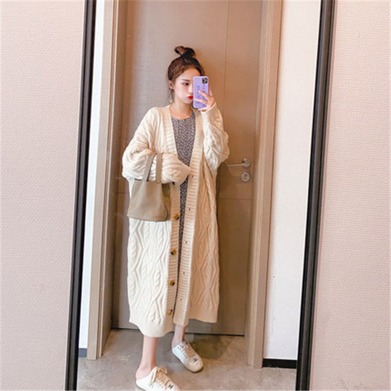 Ladies chunky knit cardigan with button ornament XL and oversized casual chic cut