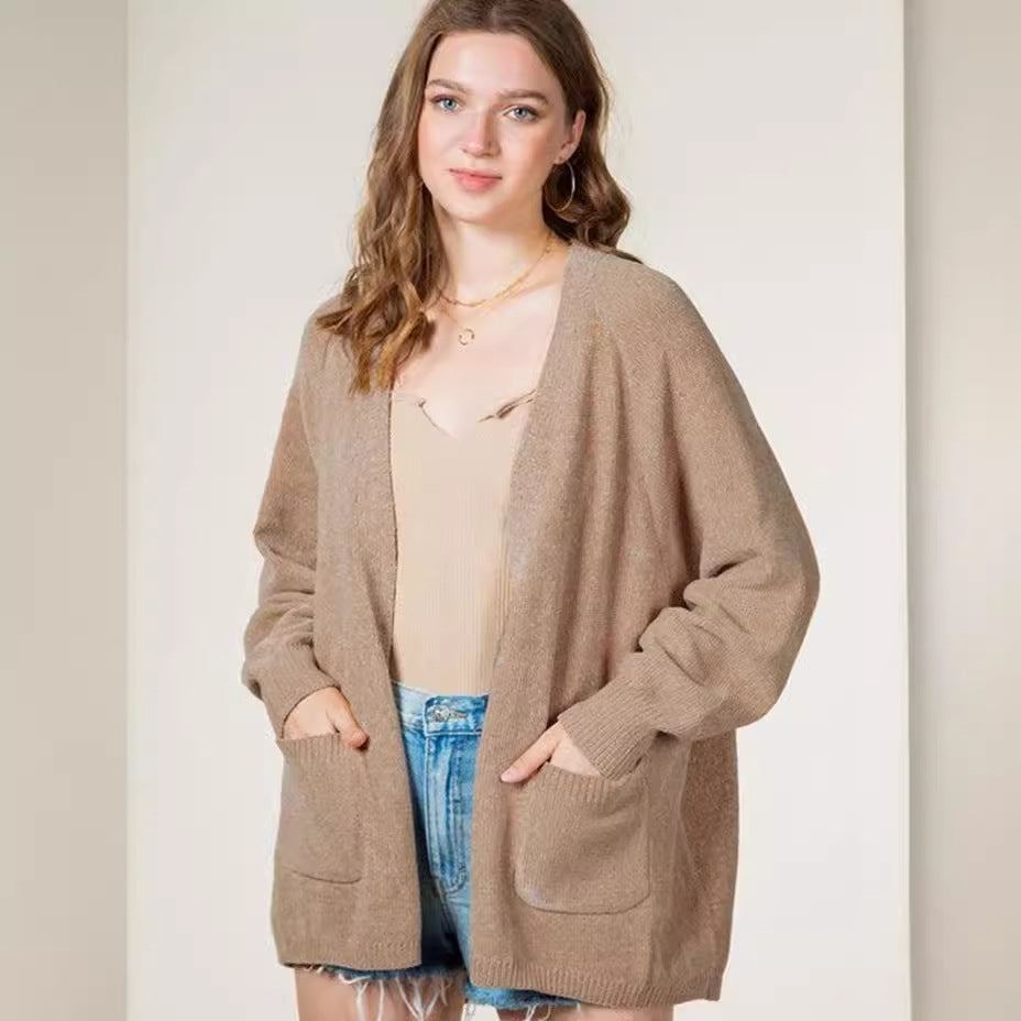 Ladies Cozy Knit Sweater with Side Pockets and Open Front Lune London