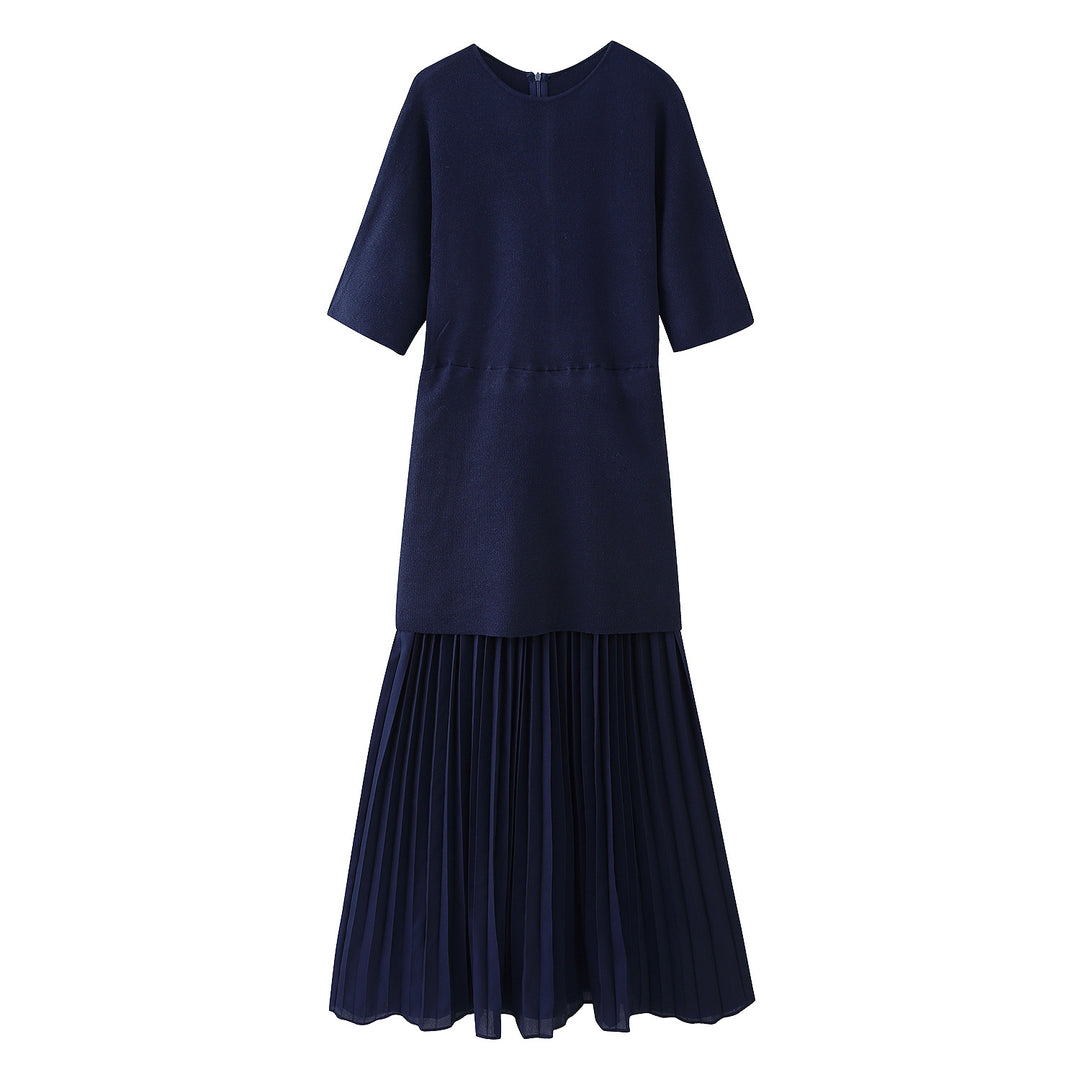 Maxi dress for women with high-quality pleated design and modern cut Lune London