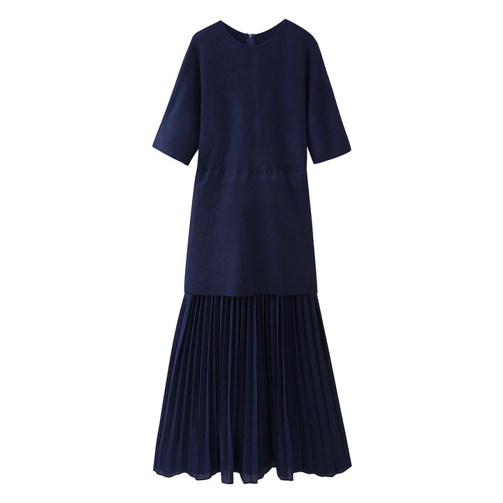 Maxi dress for women with high-quality pleated design and modern cut Lune London