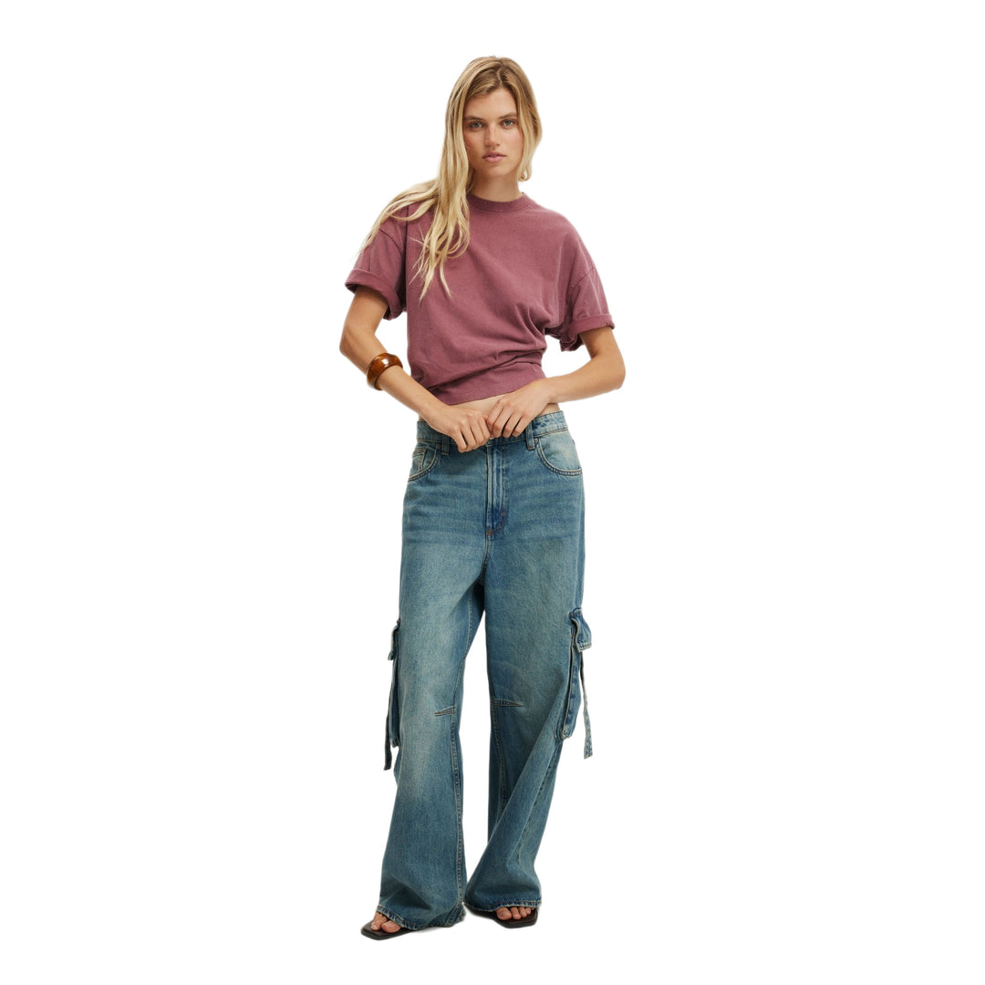 Women's casual wide-cut cargo jeans with practical pockets Lune London