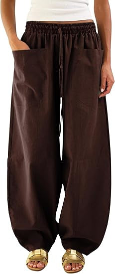 Pantalons de loisirs amples pour femmes avec taille élastique et poches pratiques Chic & Stil
