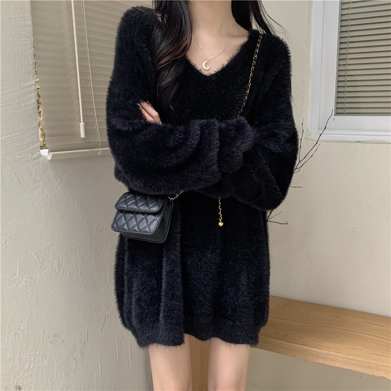 Robe femme en peluche à col en V avec manches longues Chic & Stil