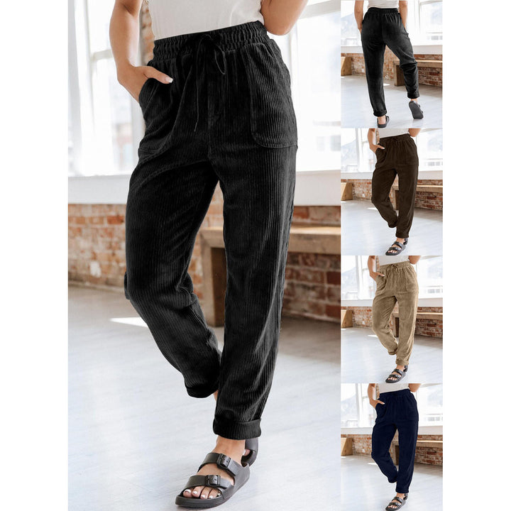 Leisure pants for women with elastic waistband and practical pockets Lune London