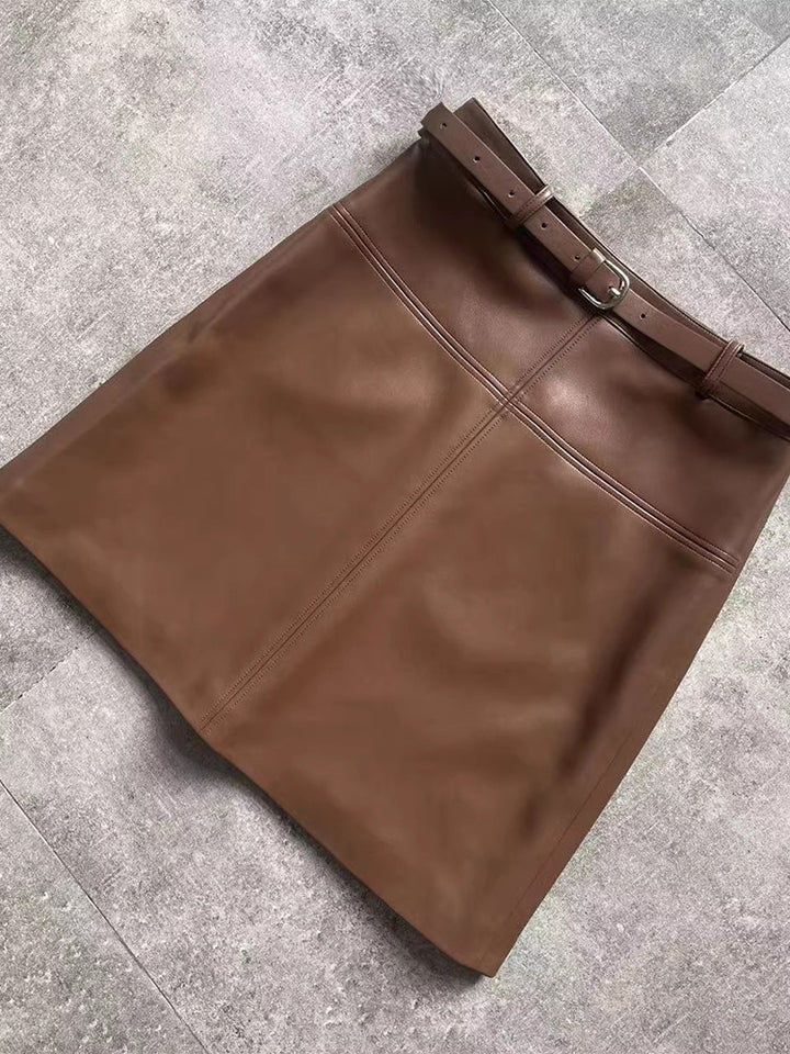 Lune London high-quality faux leather mini skirt for women with a modern cut