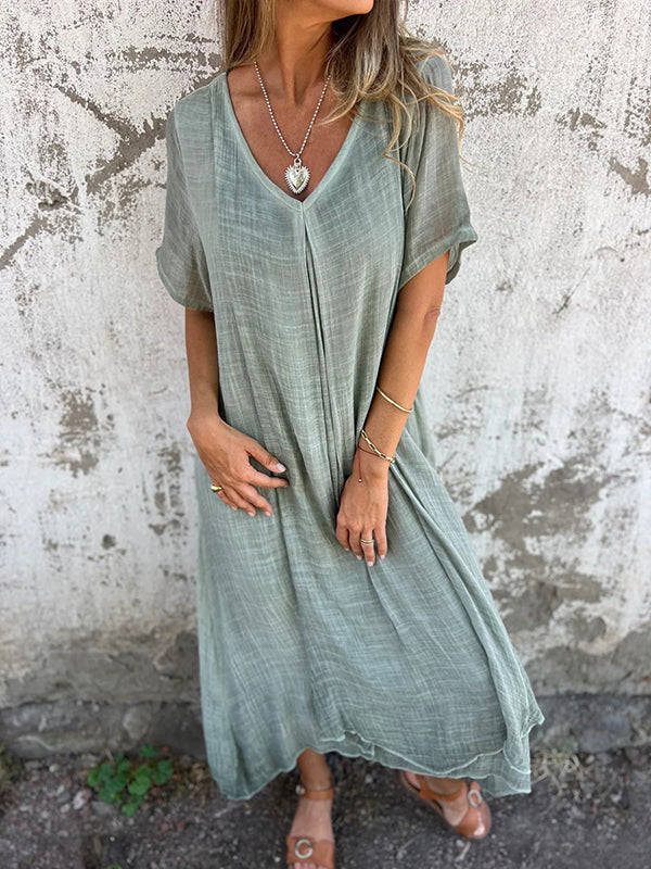 Casual maxi dress for women in lightweight fabric with V-neck and short sleeves Lune London