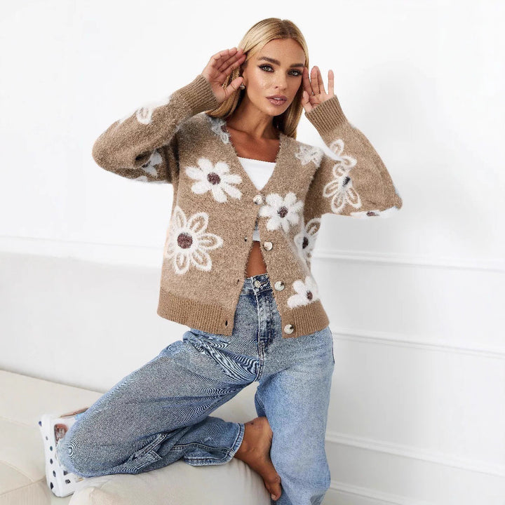 Women's knit jacket with floral pattern and comfortable fit Lune London