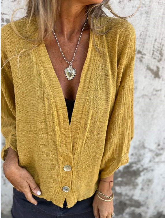 Ladies light and casual button cardigan Lune London