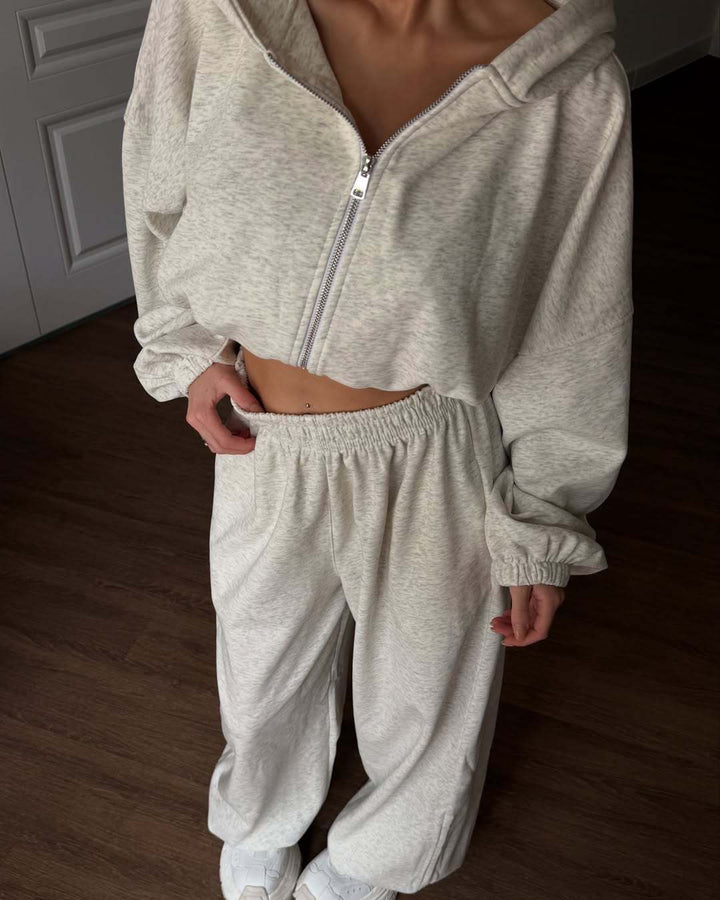 Ensemble de sweat à capuche court et de pantalon de jogging ample pour femmes Chic & Stil