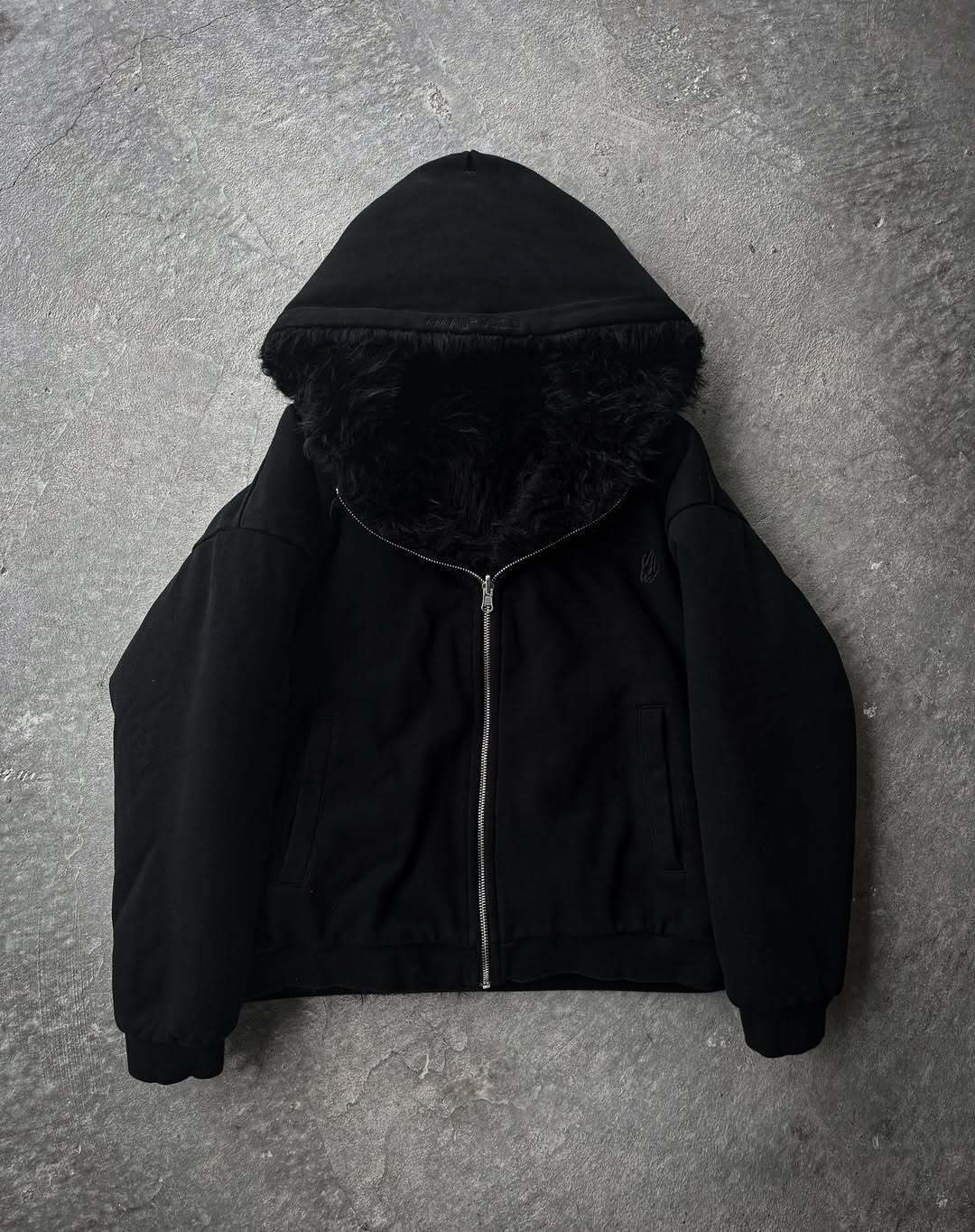 Veste d'hiver pour femmes avec capuche doublée en fausse fourrure et poches pratiques Chic & Stil