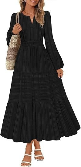 Robe maxi pour femmes avec de magnifiques manches bouffantes et une taille froncée Chic & Stil