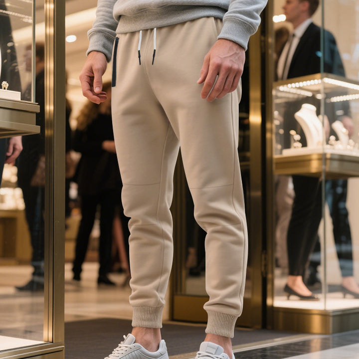 Men's leisure joggers with elastic waistband and moisture-regulating material Lune London