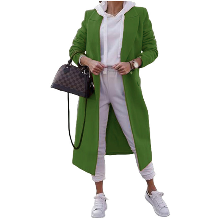 Elegant transition jacket for women with a modern cut and practical pockets Lune London