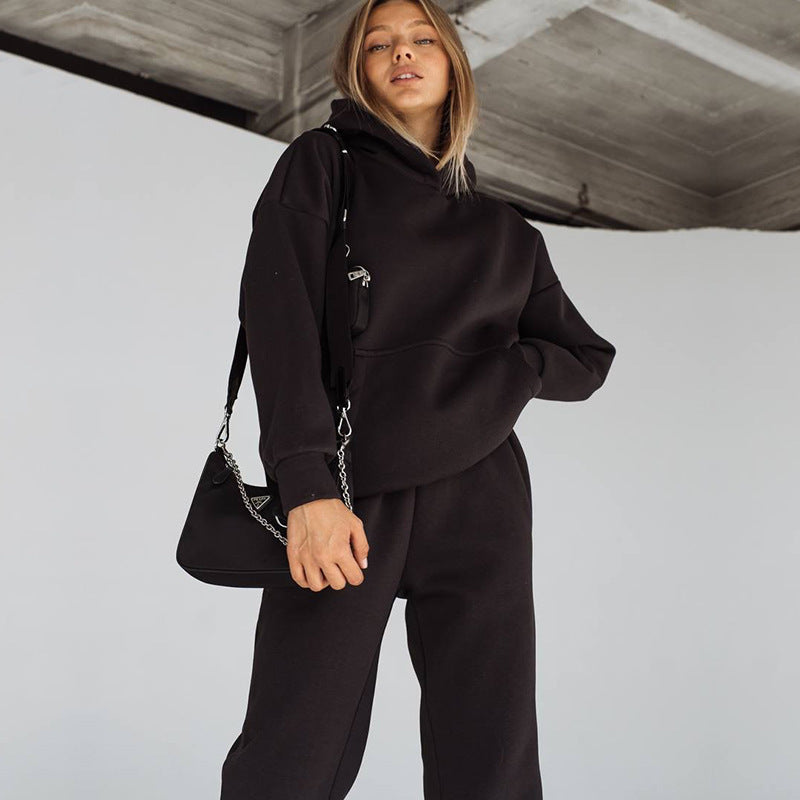 Women's tracksuit set with oversized cut and practical pockets Lune London