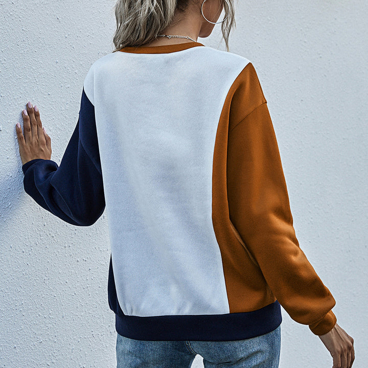 Casual sweatshirt for women with a trendy color block design Lune London