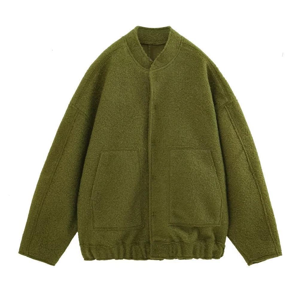 Ladies Comfortable Fleece Jacket with Relaxed Fit and Practical Pockets Lune London