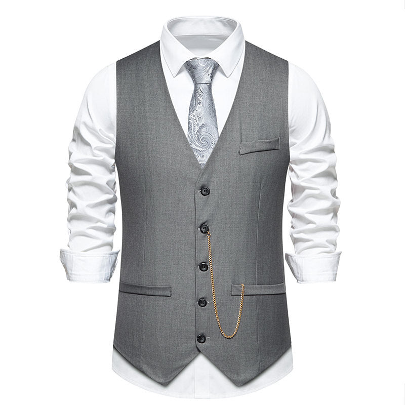 Elegant suit vest for men with a classic design and modern accents Lune London