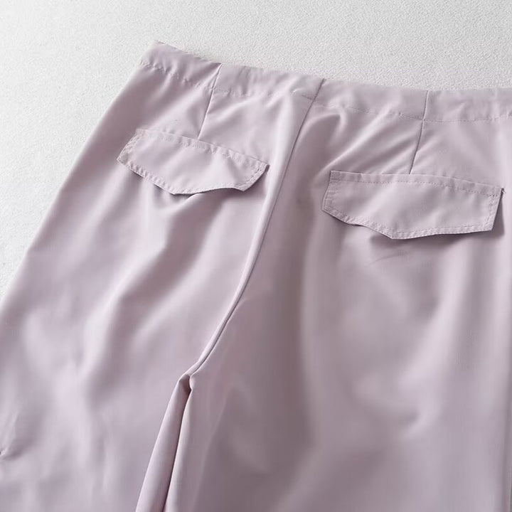 Comfortable cargo pants for women with adjustable waist and functional pockets Lune London