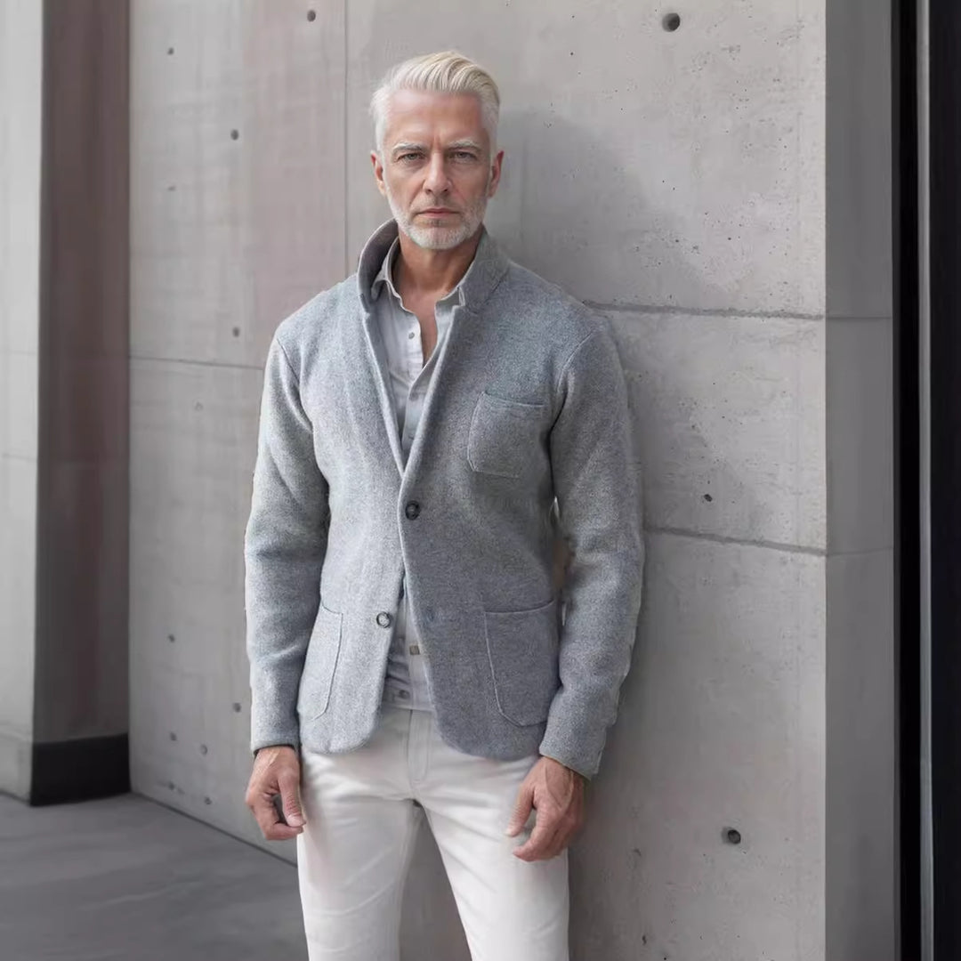 Modern knit coat for men with a comfortable collar and practical pockets Lune London