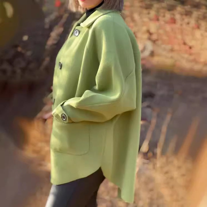 Transitional jacket for women with large collar and practical pockets Lune London
