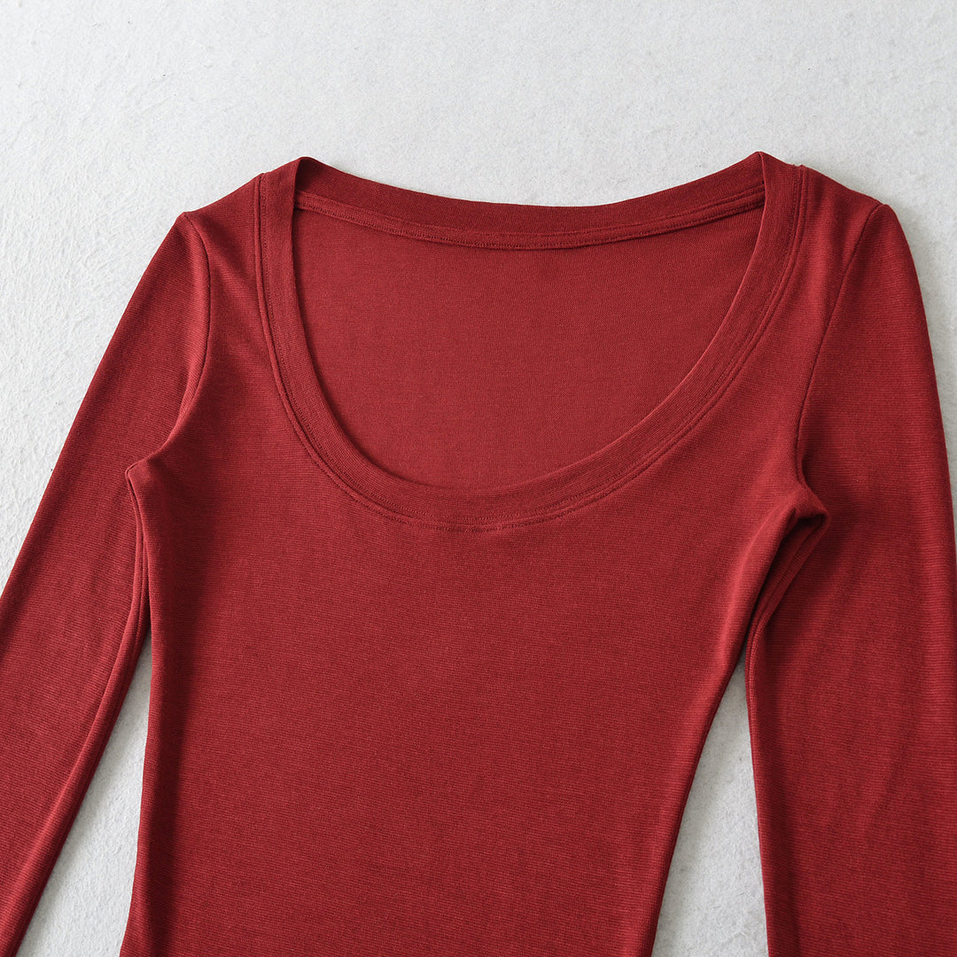 Long sleeve blouse for women with an elegant round collar and a fitted cut Lune London