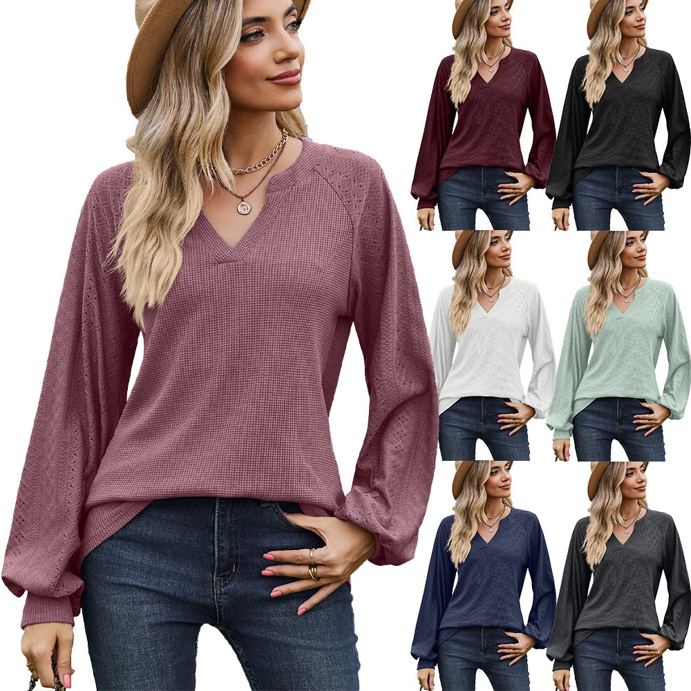 Ladies long sleeve V-neck textured T-shirt with wide sleeves Lune London