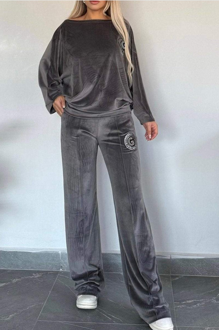 Ensemble décontracté en velours pour femme avec coupe douce Chic & Stil
