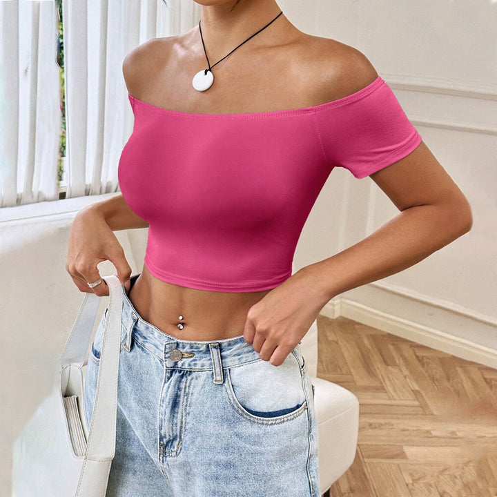 Cut women’s shirt with off-shoulder Chic & Stil