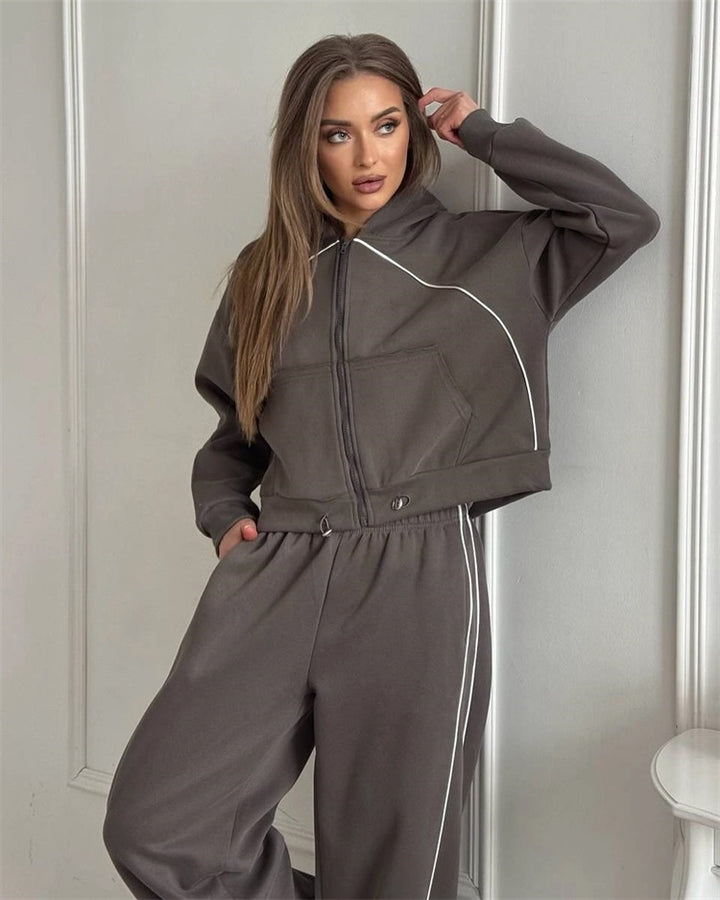 Chic and stylish women's hooded jacket and sweatpants set with side stripes