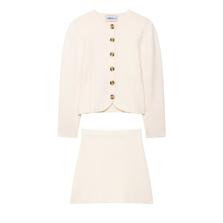 Ladies elegant short jacket with golden buttons Lune London